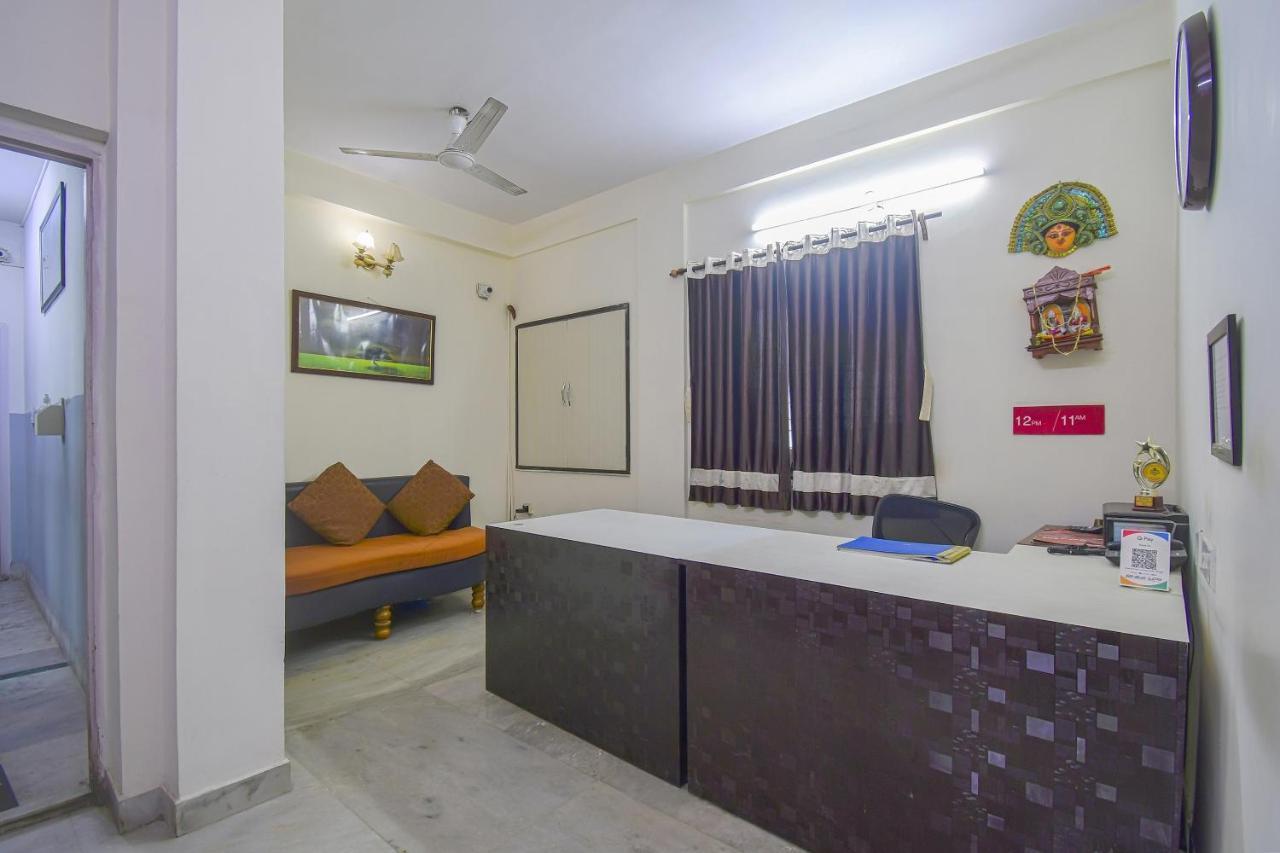 Super Collection O Bricks Inn Hazra Road Near Birla Mandir コルカタ エクステリア 写真